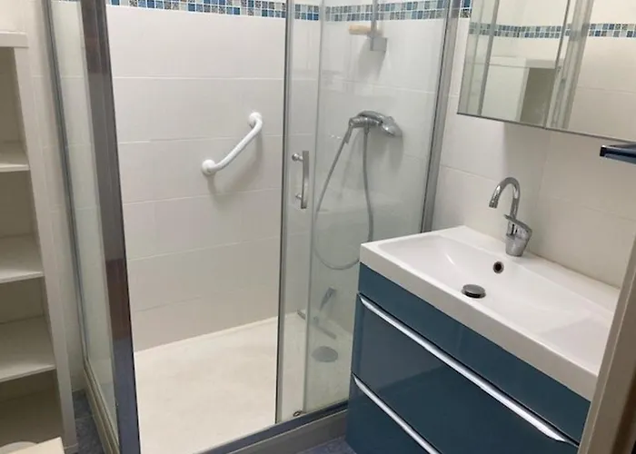 Climatise Centre-ville Proche - Fr-1-308-185 * Ле-Лаванду